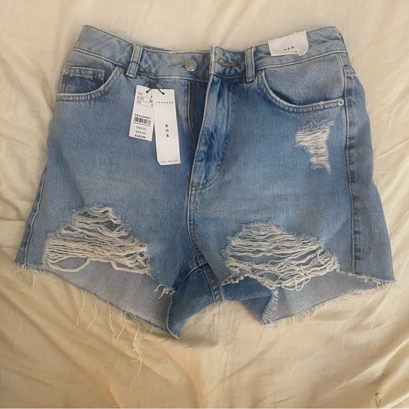 Topshop Pants - NWT 👖 TOPSHOP Mom Denim Shorts 👖 Size 6